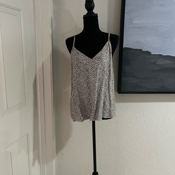 Jenni Kayne animal print camisole top with adjustable straps - Picture 2 of 7